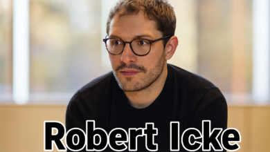 Robert Icke