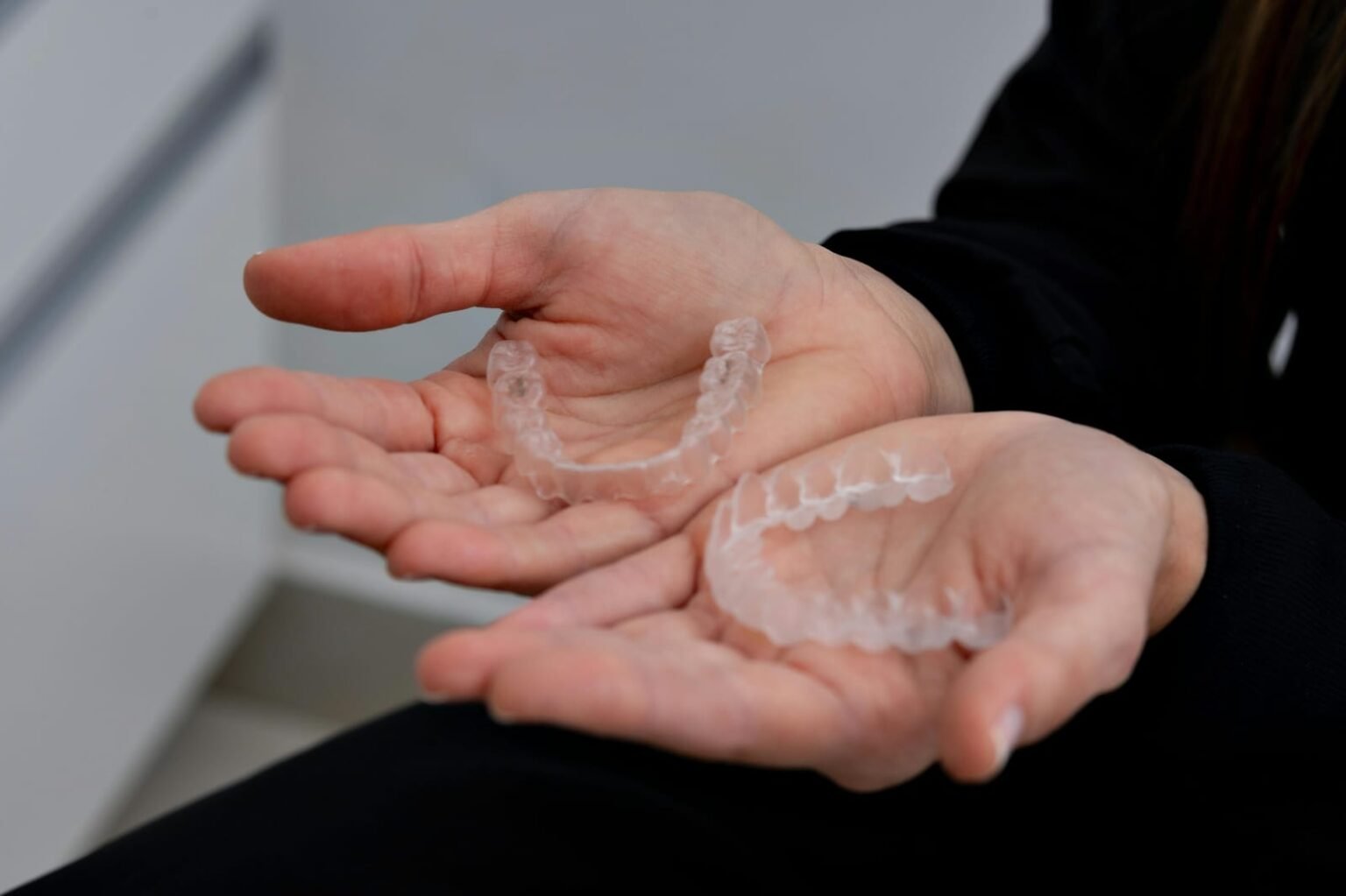 Top 5 Benefits of Choosing Clear Aligners for Adult Teeth Straightening ...